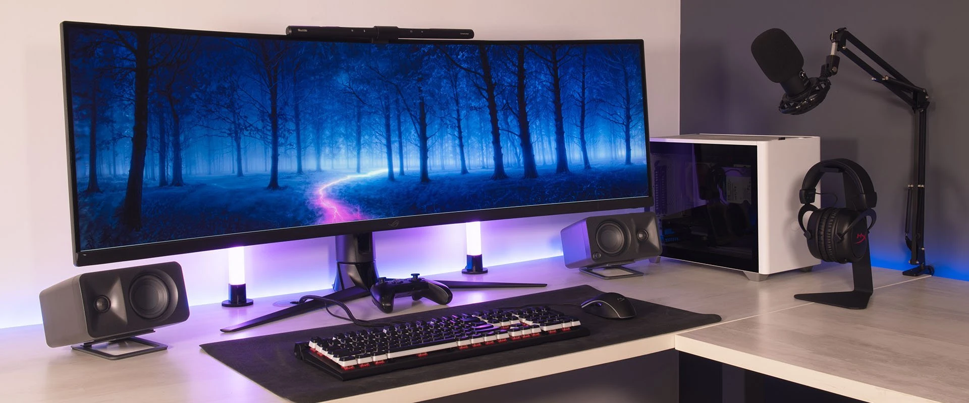 gamer-feature-kanto-ora-gaminglifestyle-ultrawide-edit-cc-v2.webp