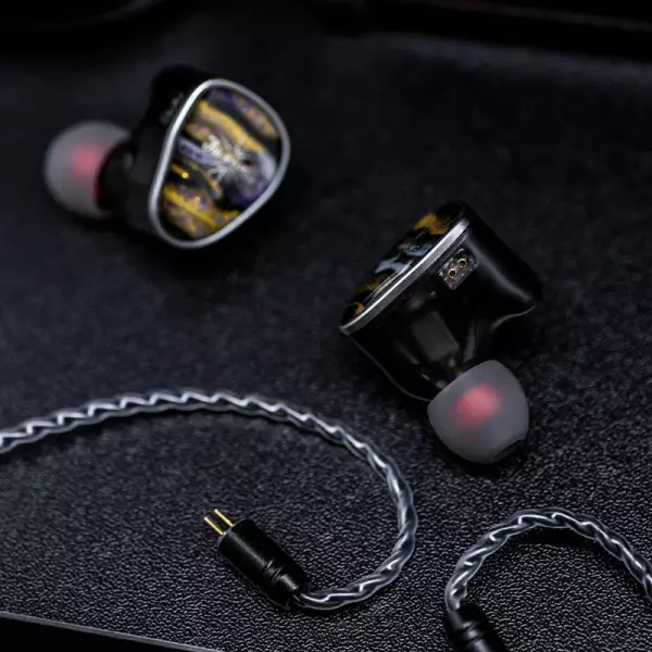 Kiwi Ears Étude IEM Earphones
