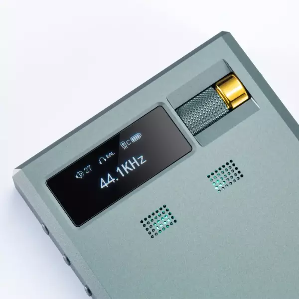 Cayin RU9 Portable DAC-Amplifier