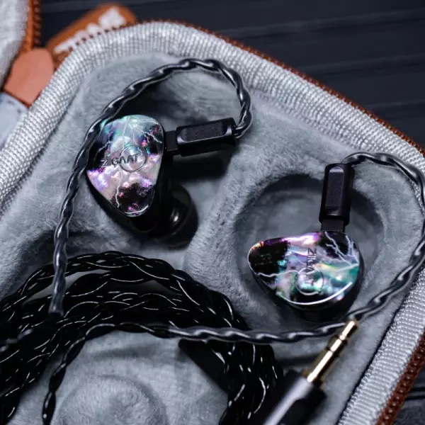 ZiiGaat x Z Reviews: Thunder IEM Earphones