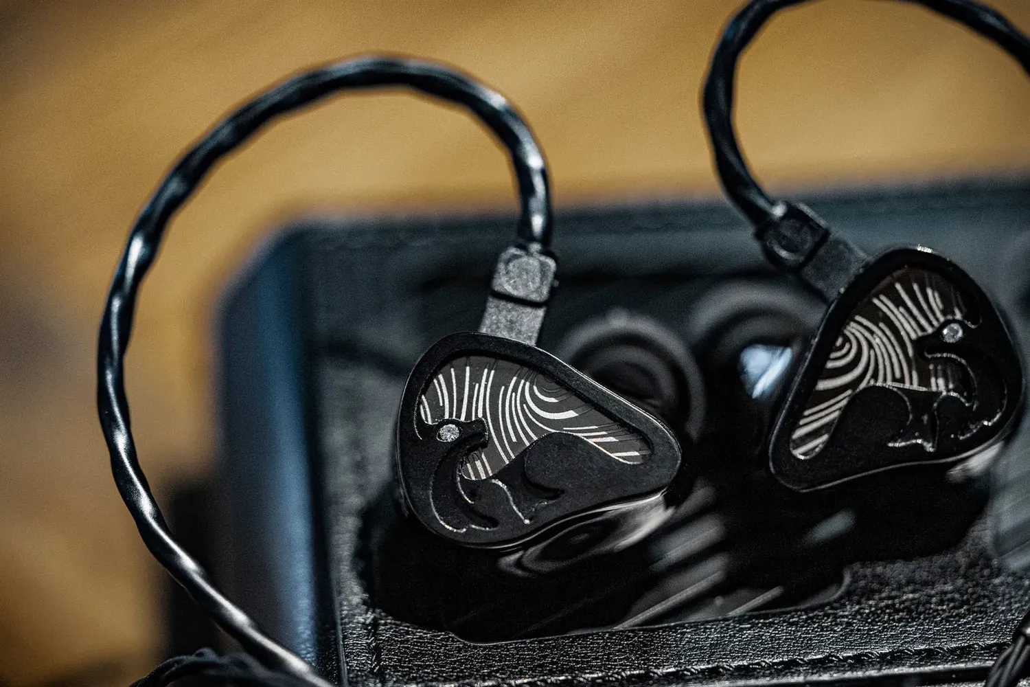 mystic-8-in-ear-monitorp7-ad426a7a-8cd8-4c4a-8ad6-d93ef92890c4-1512x.webp